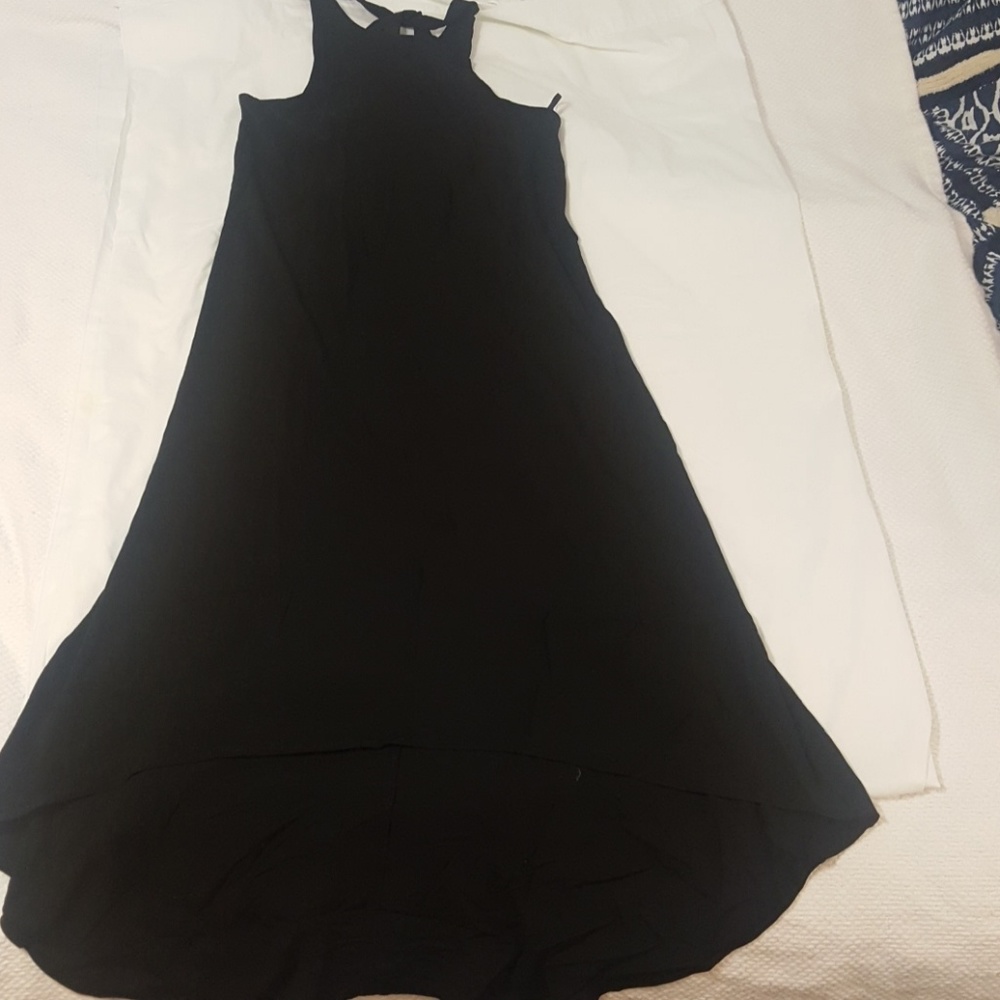 Black sleeveless maxi dress